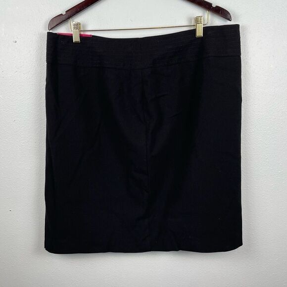 NWT 212 Collectuon Black Midi Skirt Size 18 - Picture 1 of 5